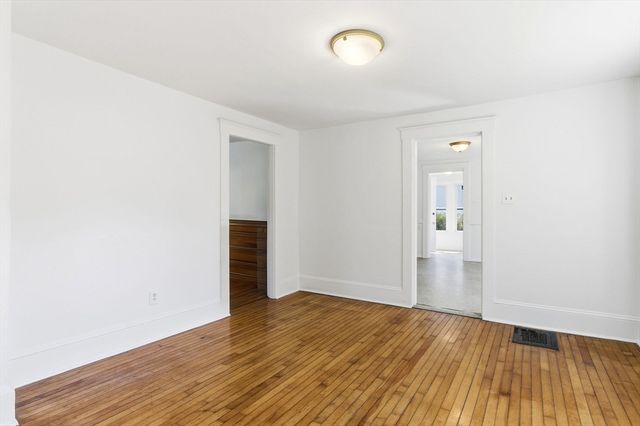 34 Woodland Rd, Wakefield, MA 01880