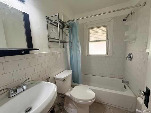 6005 Kendal Street, Dearborn, MI 48126