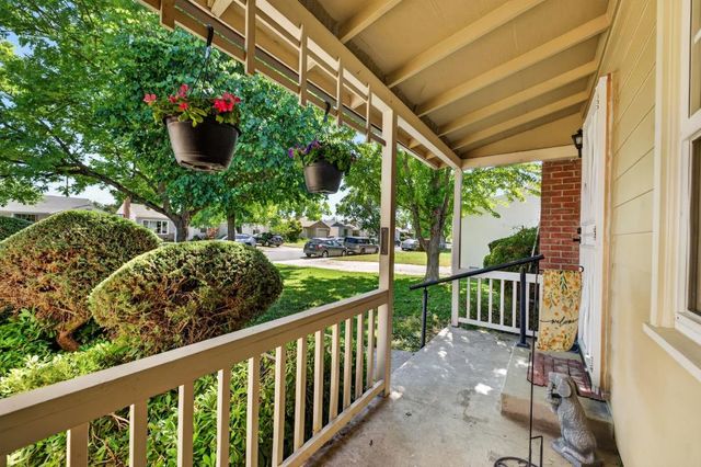 2349 Anita Ave, Sacramento, CA 95822