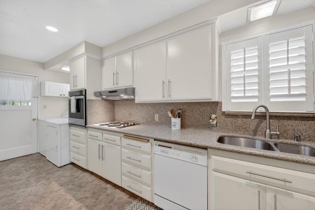 2349 Anita Ave, Sacramento, CA 95822