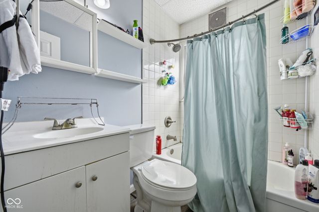 153 Parkview Drive, Whiteland, IN 46184