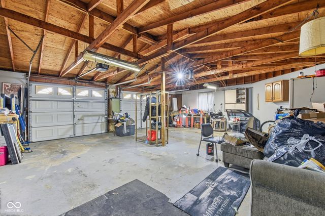 153 Parkview Drive, Whiteland, IN 46184