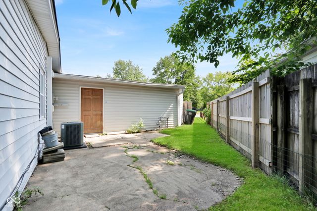153 Parkview Drive, Whiteland, IN 46184