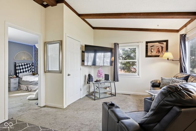 153 Parkview Drive, Whiteland, IN 46184