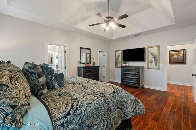 48 Greenleaf Drive, Hattiesburg, MS 39402