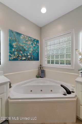 48 Greenleaf Drive, Hattiesburg, MS 39402