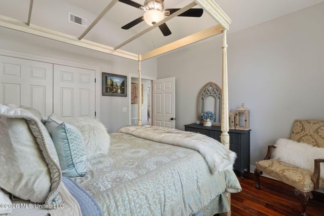 48 Greenleaf Drive, Hattiesburg, MS 39402