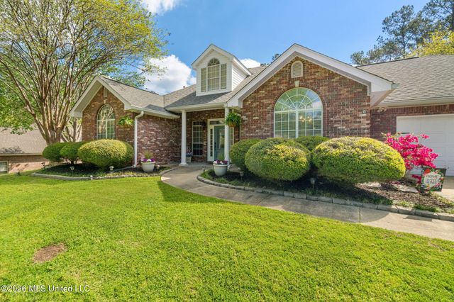 48 Greenleaf Drive, Hattiesburg, MS 39402