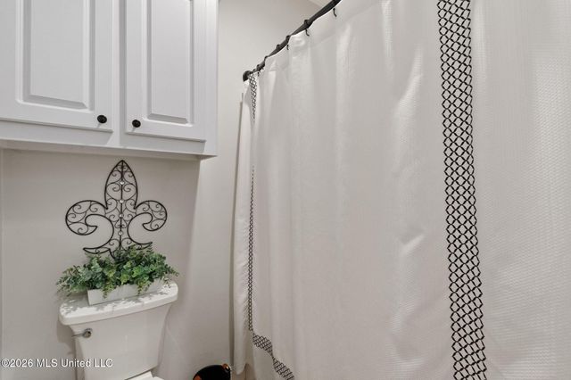 48 Greenleaf Drive, Hattiesburg, MS 39402