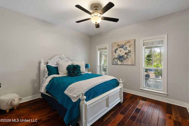 48 Greenleaf Drive, Hattiesburg, MS 39402