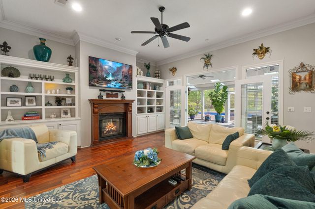 48 Greenleaf Drive, Hattiesburg, MS 39402