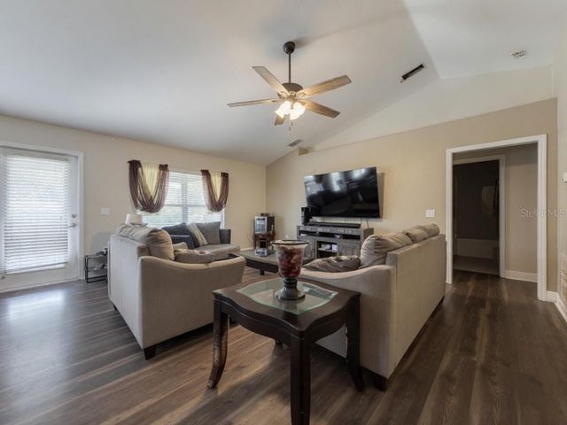 233 MANDOLIN DRIVE, Winter Haven, FL 33884