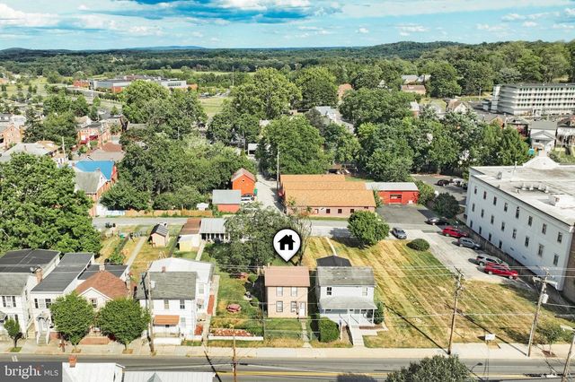 422 S WASHINGTON ST, Gettysburg, PA 17325