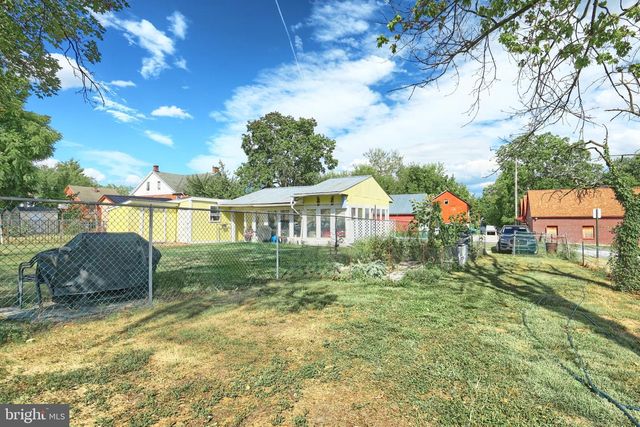 422 S WASHINGTON ST, Gettysburg, PA 17325