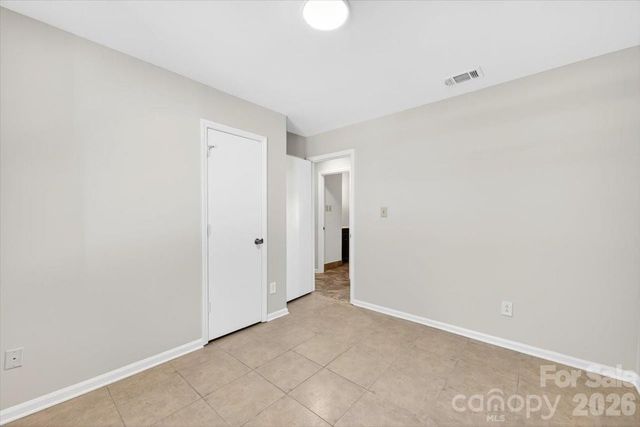 900 E John Street, Matthews, NC 28105
