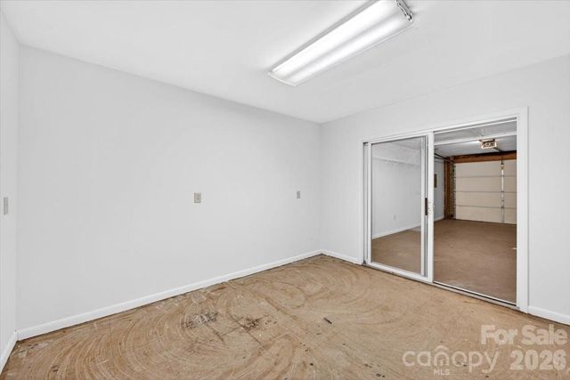 900 E John Street, Matthews, NC 28105