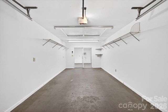 900 E John Street, Matthews, NC 28105