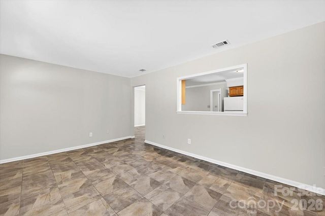 900 E John Street, Matthews, NC 28105