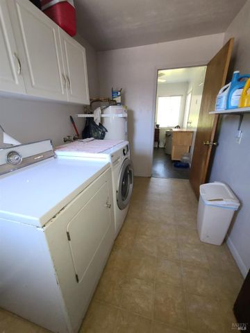 76275 Perry St, Covelo, CA 95428