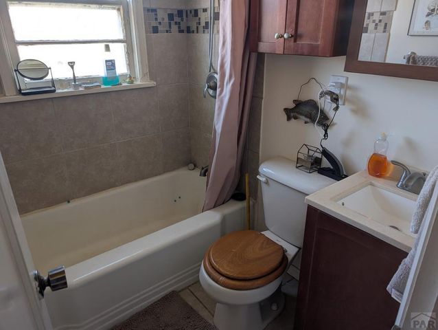 418 Scranton Ave, Pueblo, CO 81004