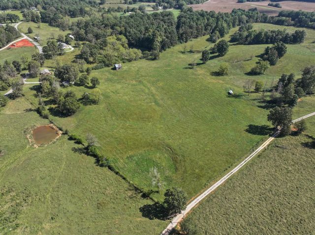 515 Jericho Rd, Quebeck, TN 38579