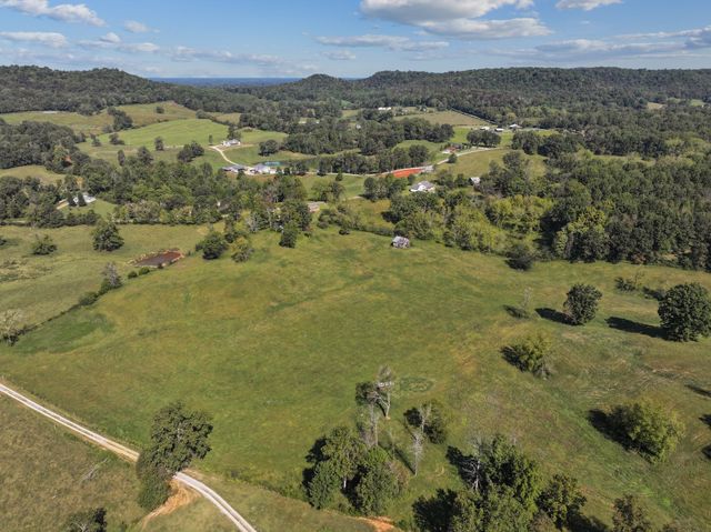 515 Jericho Rd, Quebeck, TN 38579