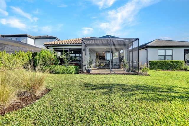 2171 YELLOWFIN CIR, Naples, FL 34114