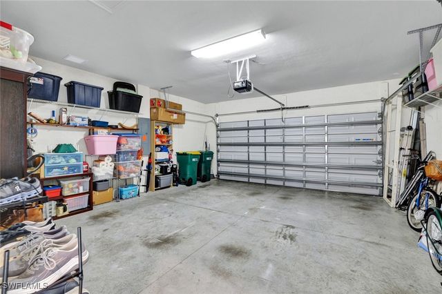 2171 YELLOWFIN CIR, Naples, FL 34114