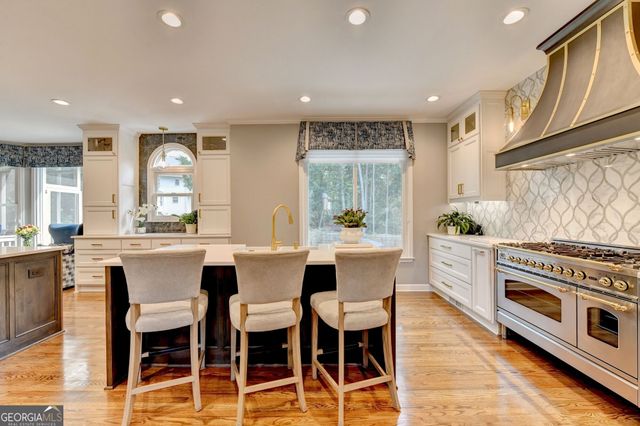 2642 Dunmoore Drive, Snellville, GA 30078