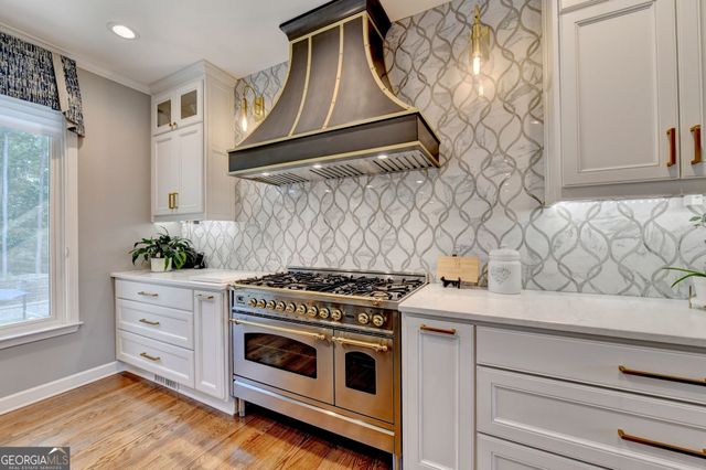 2642 Dunmoore Drive, Snellville, GA 30078