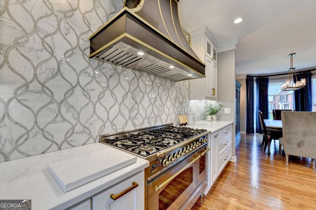 2642 Dunmoore Drive, Snellville, GA 30078