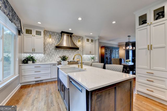 2642 Dunmoore Drive, Snellville, GA 30078