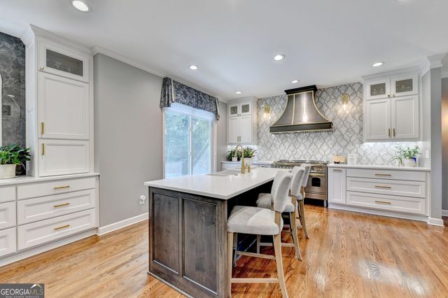 2642 Dunmoore Drive, Snellville, GA 30078