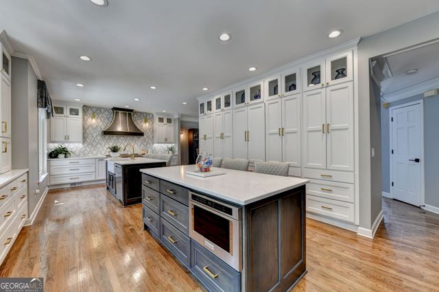 2642 Dunmoore Drive, Snellville, GA 30078
