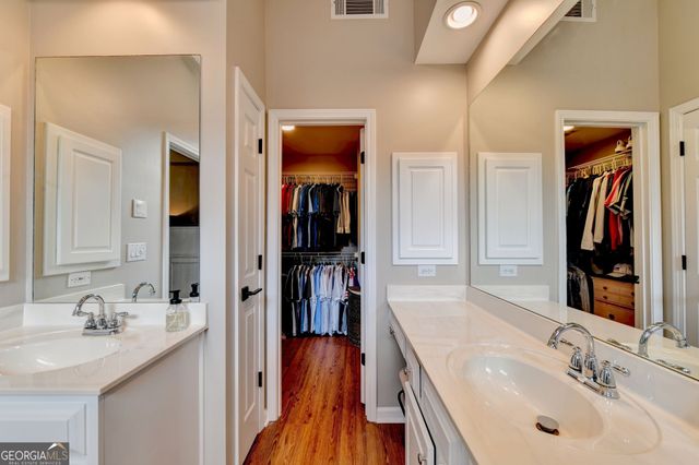 2642 Dunmoore Drive, Snellville, GA 30078