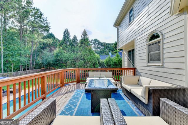 2642 Dunmoore Drive, Snellville, GA 30078