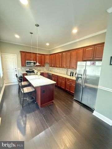 1046 W LOMBARD ST, Baltimore, MD 21223