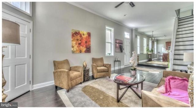 1046 W LOMBARD ST, Baltimore, MD 21223