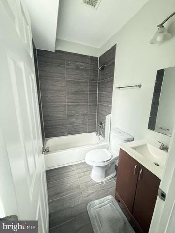 1046 W LOMBARD ST, Baltimore, MD 21223