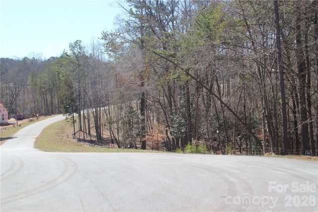5768 Lake Pointe Drive 15, Granite Falls, NC 28630