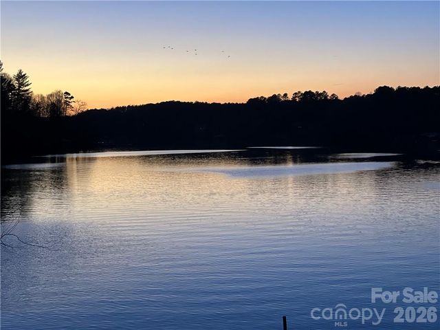 5768 Lake Pointe Drive 15, Granite Falls, NC 28630