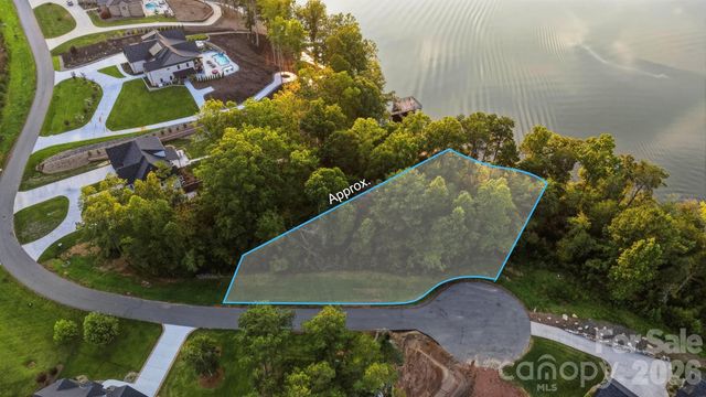 5768 Lake Pointe Drive 15, Granite Falls, NC 28630