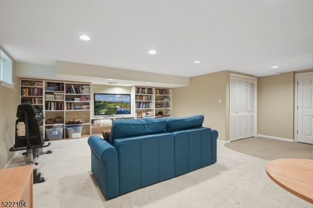 30 Northbridge Pl, Morris Twp., NJ 07960