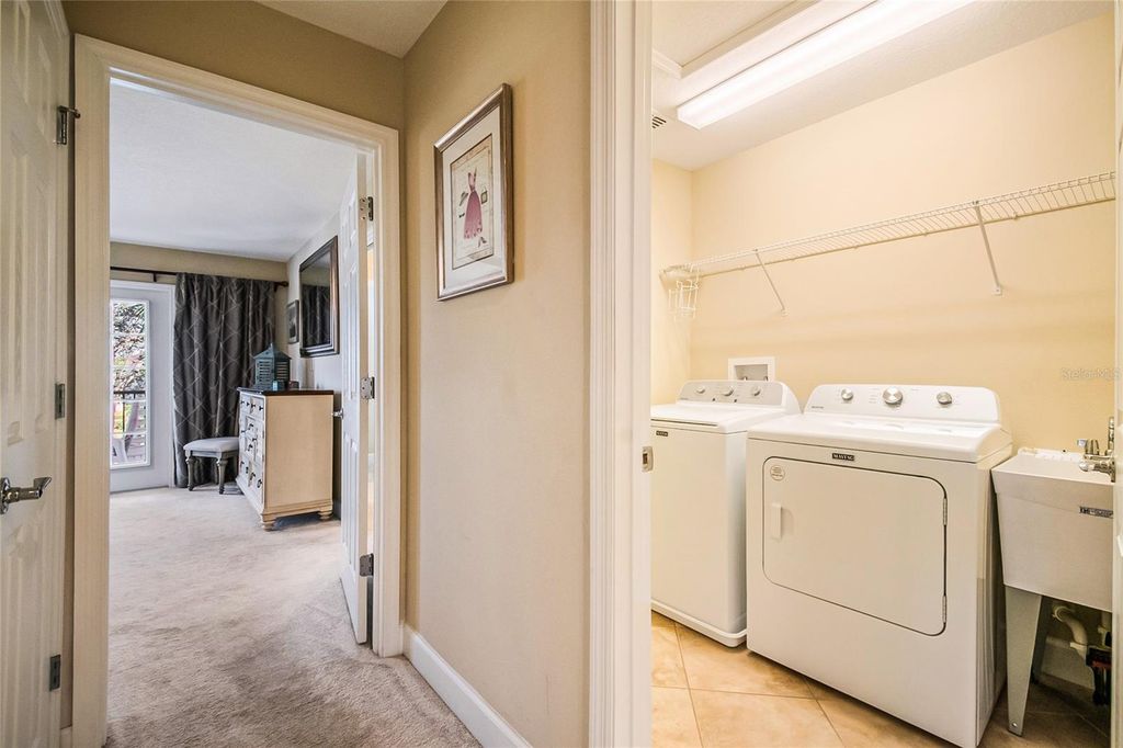 Image 31 of property listing at 12010 LORENZA LANE, Orlando, FL 32827