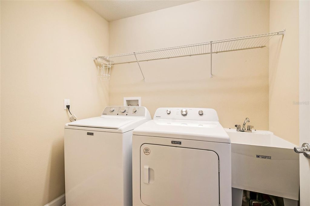 Image 32 of property listing at 12010 LORENZA LANE, Orlando, FL 32827