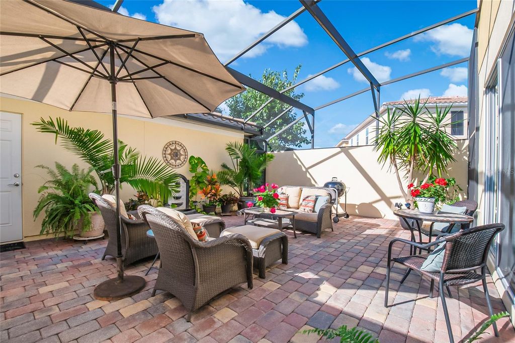 Image 39 of property listing at 12010 LORENZA LANE, Orlando, FL 32827