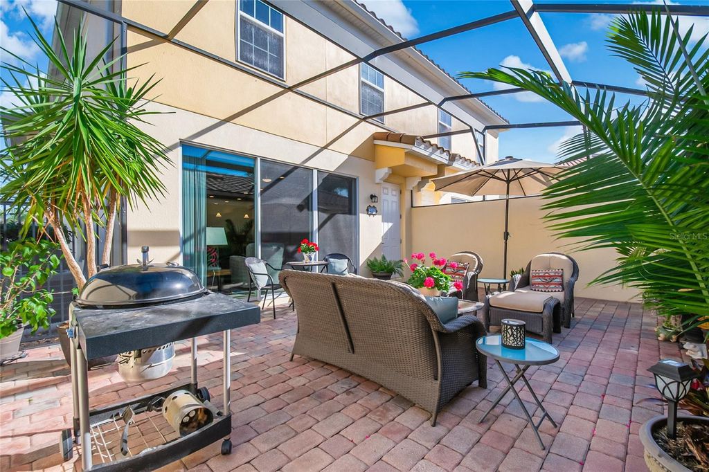 Image 40 of property listing at 12010 LORENZA LANE, Orlando, FL 32827