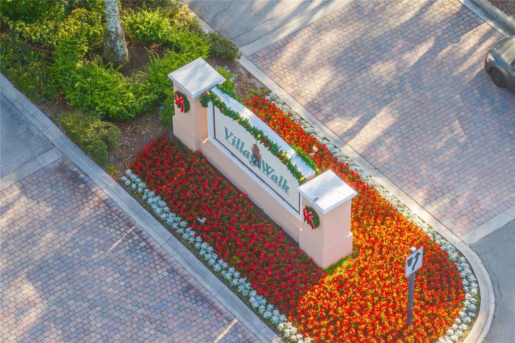 Image 45 of property listing at 12010 LORENZA LANE, Orlando, FL 32827