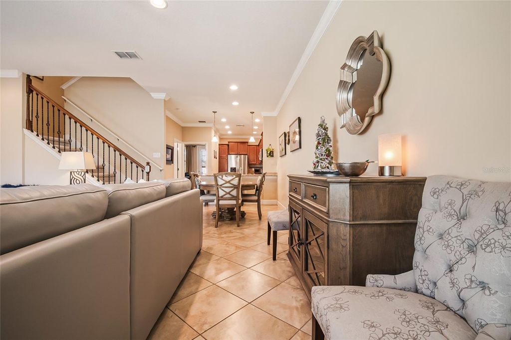 Image 7 of property listing at 12010 LORENZA LANE, Orlando, FL 32827