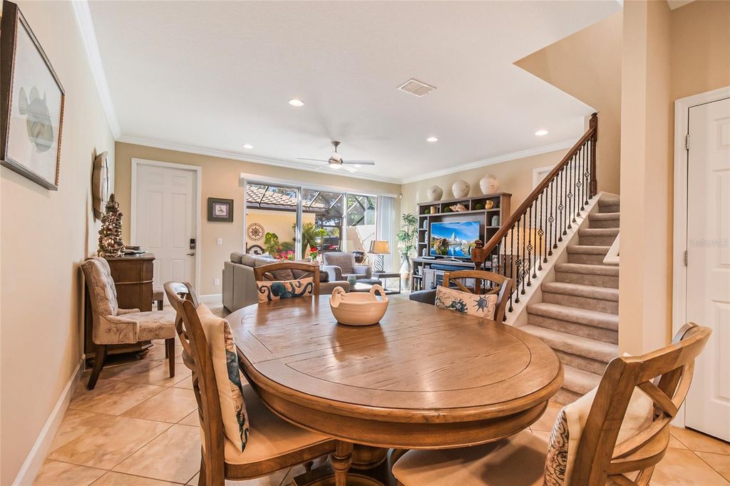 Image 9 of property listing at 12010 LORENZA LANE, Orlando, FL 32827